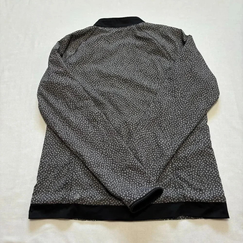 Lululemon Womens Hit It Jacket Size 8 Bomber Frozen Frizz White Black Athleisure